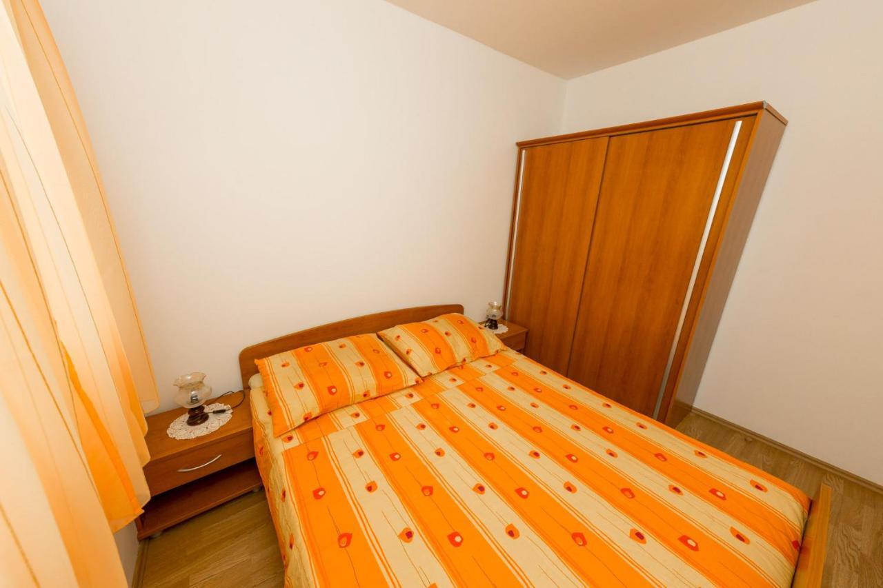 Mare&Karlo Apartment Mali Drvenik Luaran gambar